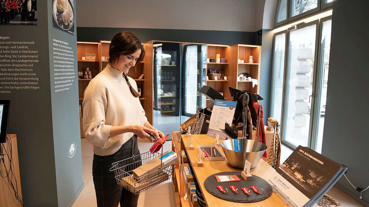 Glarnerland-Shop & Gäste-Info