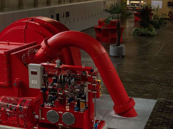 Führungen im Kraftwerk am Löntsch